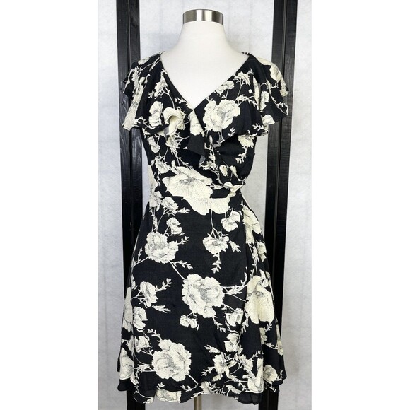 Free People Synthetic French Quarter Wrap Dress. Size: M - Picture 1 of 7